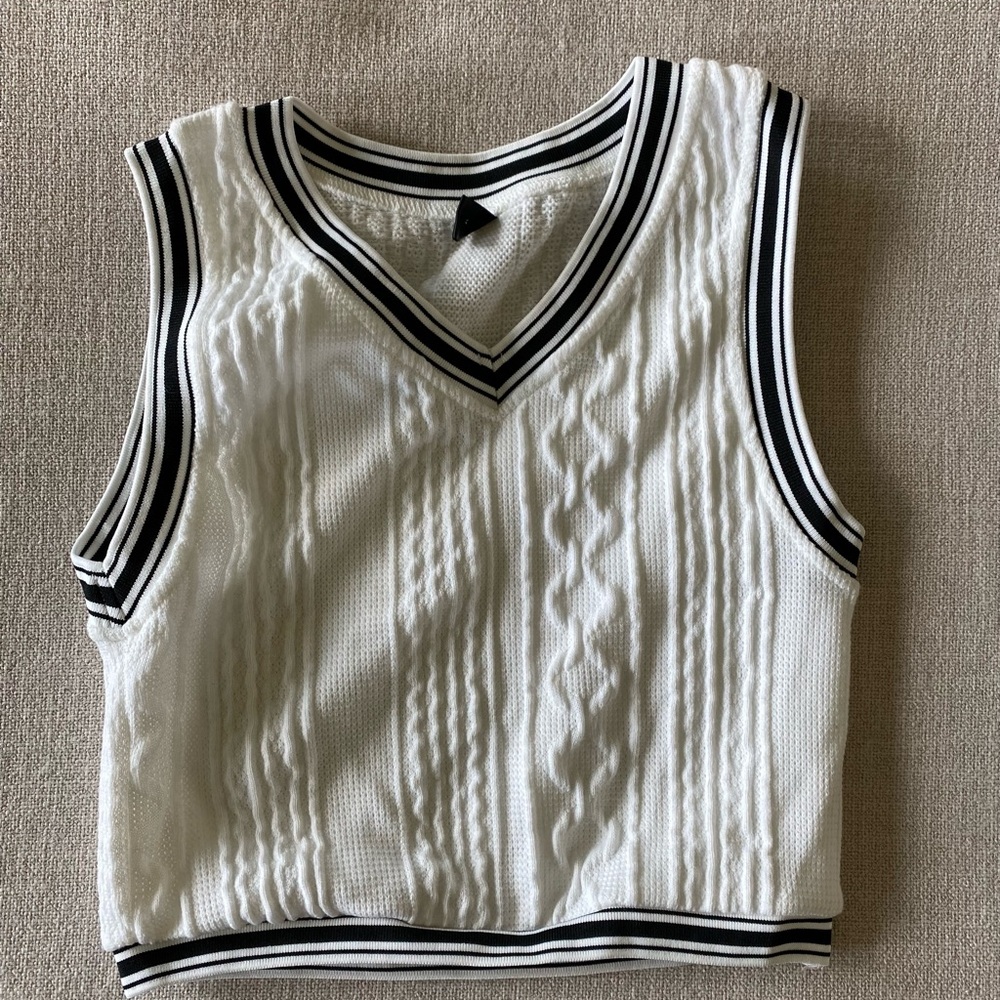 SHEIN Ribbed White and Black Sleeveless Tank Top